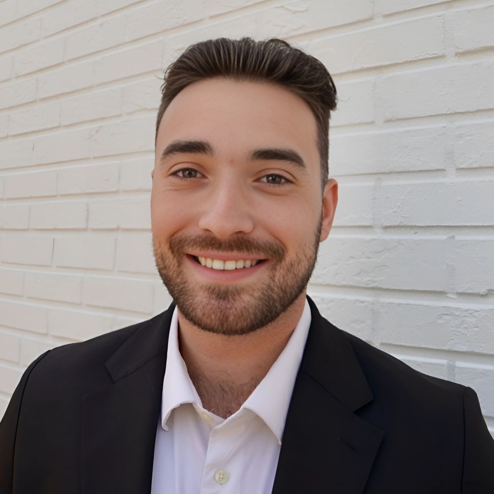 Steven Lusk, Investment Operations Associate